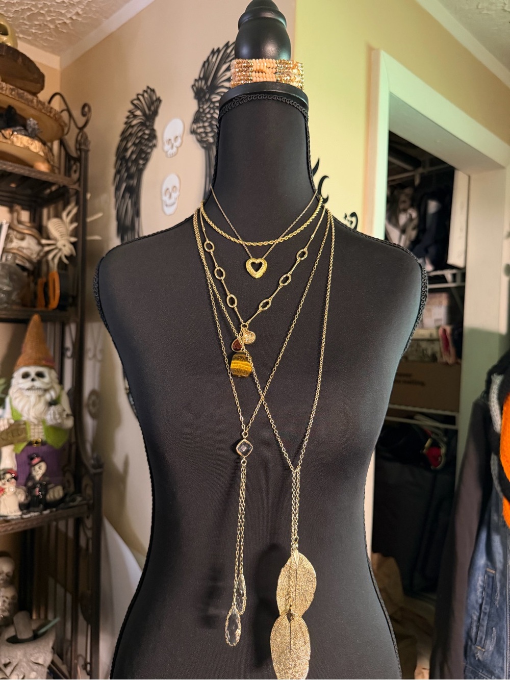 Jewelry Bundle #14
5 Necklaces and  1 bracelet Goldtone multiple lengths Avon